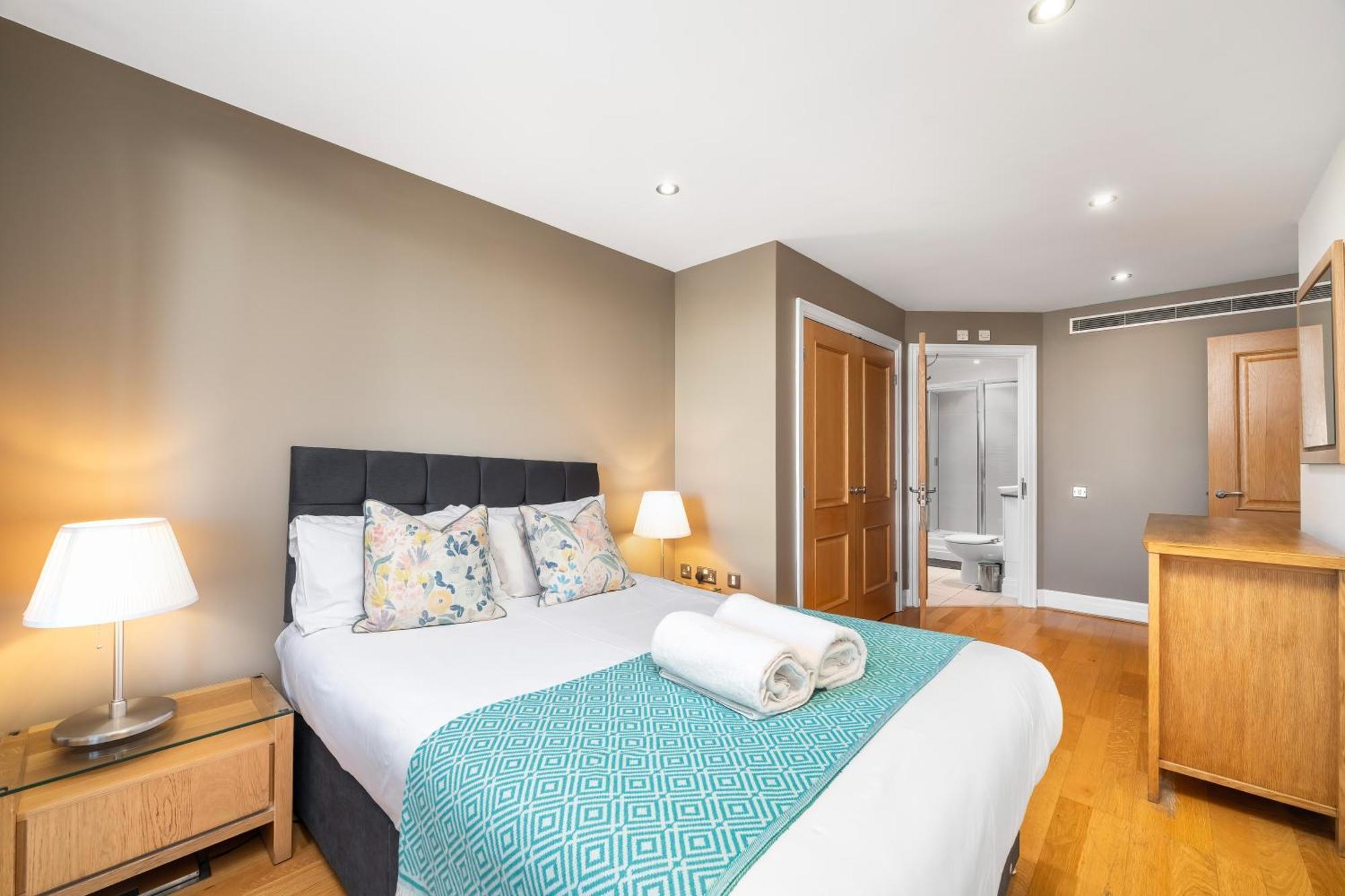 Modern Paddington Station 2 Bedroom Apartment Лондон Екстериор снимка
